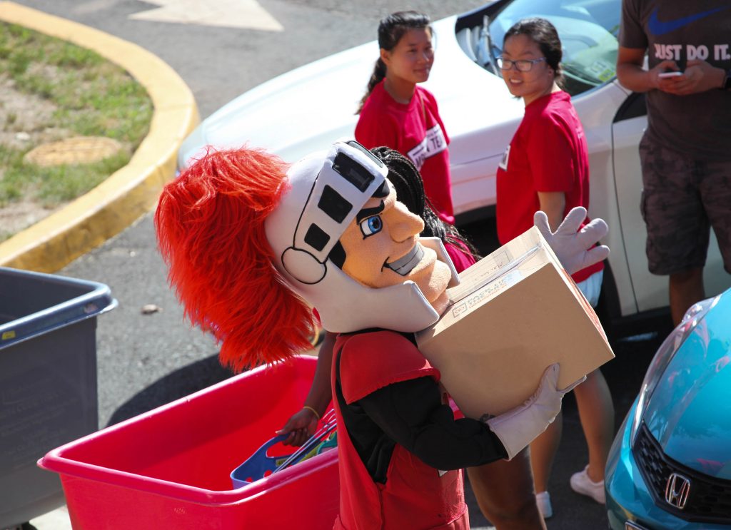 Scarlet Knight helping with move-in