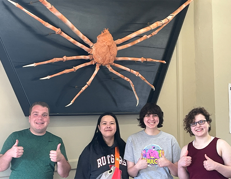OA members giving a thumbs up